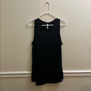 Fabletics Tied Tank (It does tie, I didn’t realize it wasn’t in the pic!)